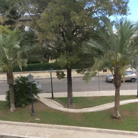 Piazza Risorgimento * 梅伦杜尼奥